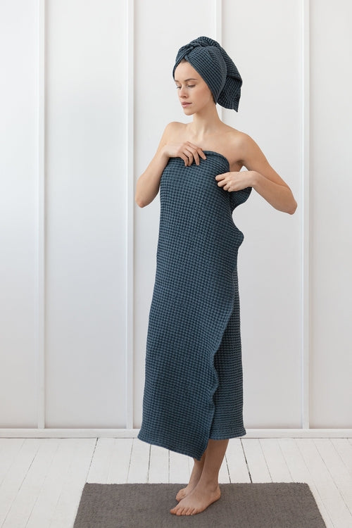 Plum linen waffle towel